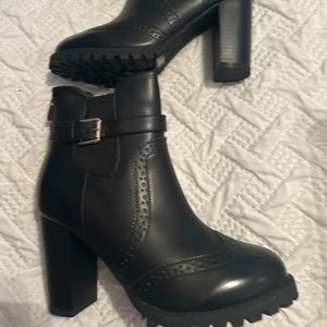 New Bella Marie Black 7.5 Ankle Boots